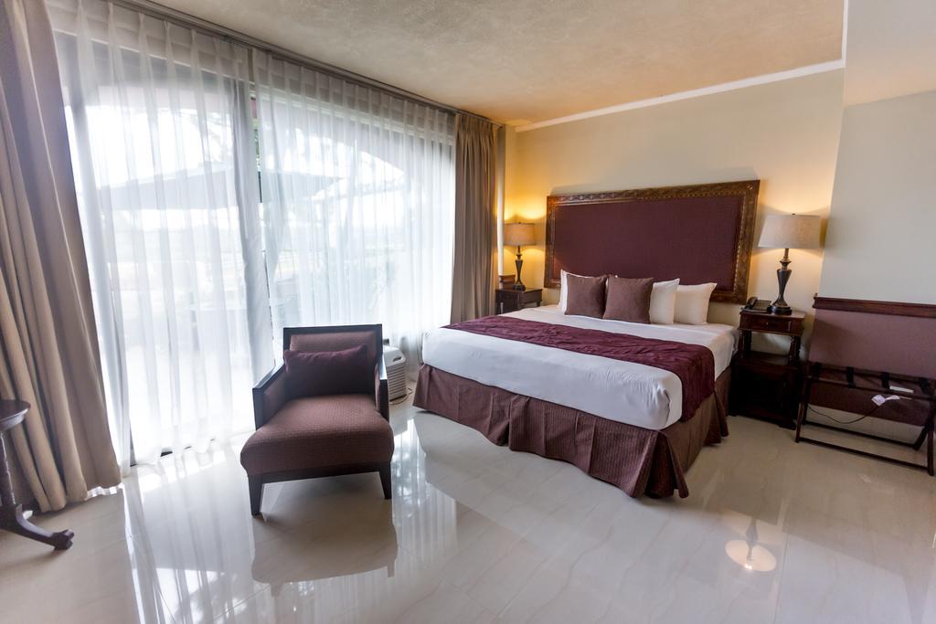 Hotel Altos De Fontana Managua Zimmer foto