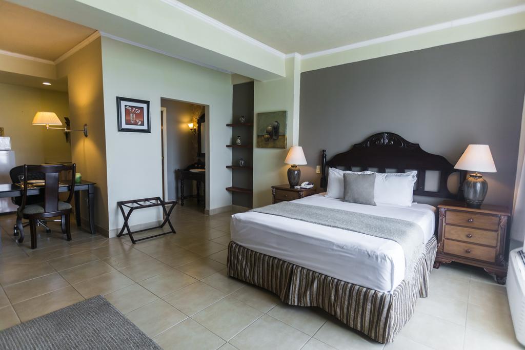 Hotel Altos De Fontana Managua Zimmer foto