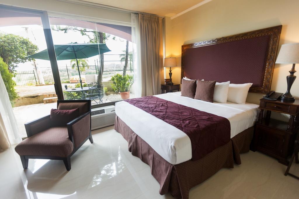 Hotel Altos De Fontana Managua Zimmer foto