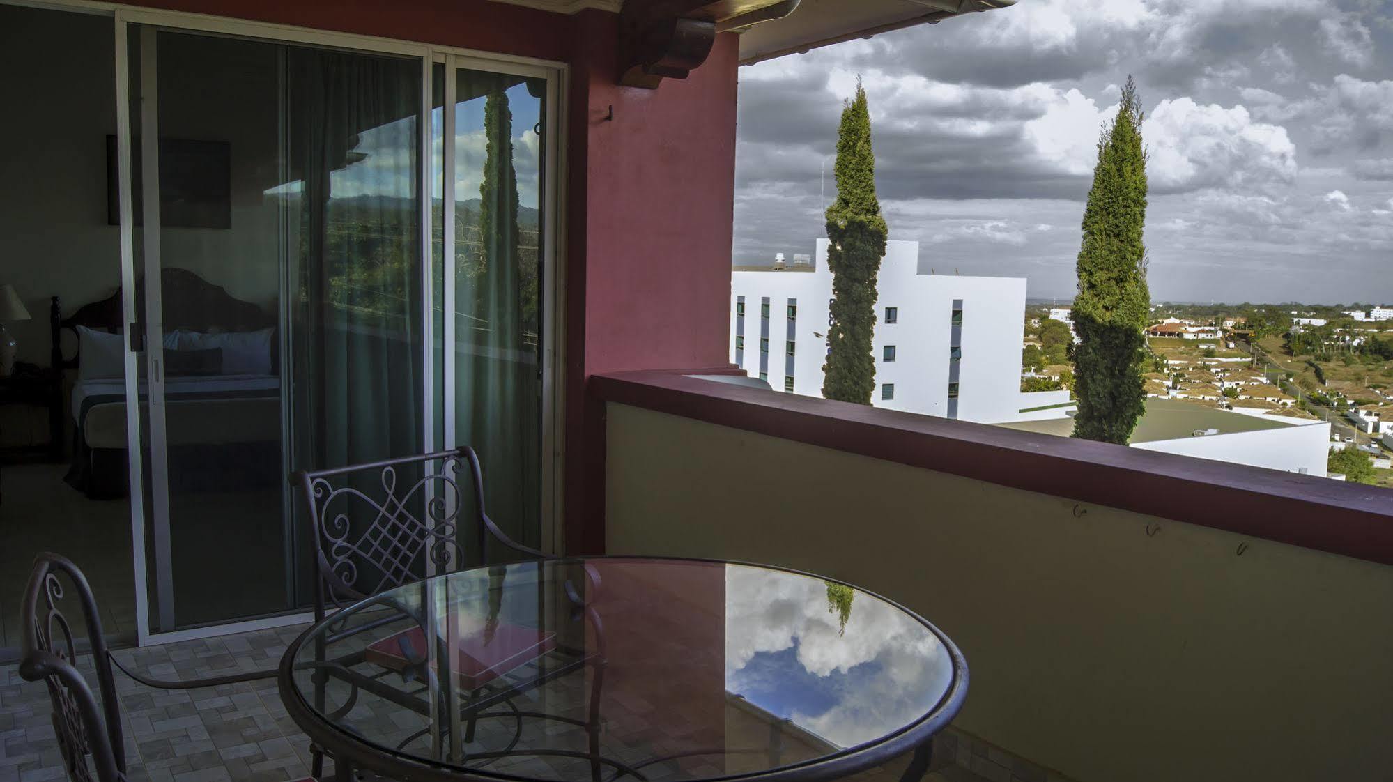 Hotel Altos De Fontana Managua Exterior foto